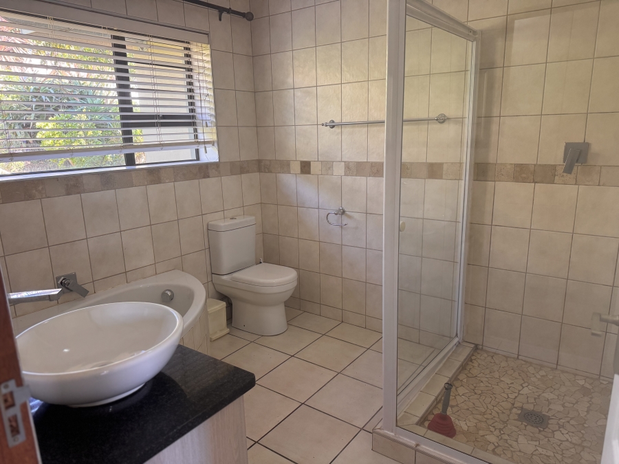 4 Bedroom Property for Sale in Monte Christo Western Cape